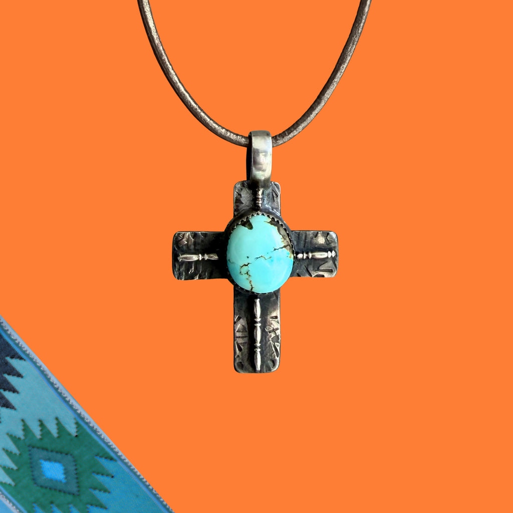 Pendentif croix en argent et turquoise naturelle - Tribu Turquoise