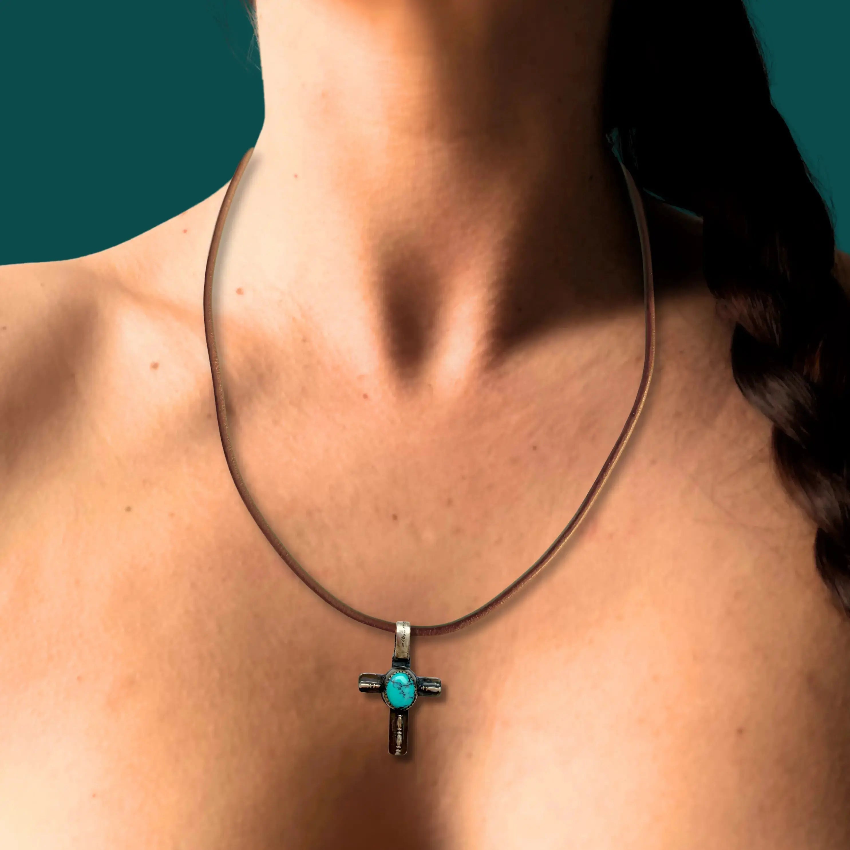 Pendentif croix en argent et turquoise DIVINE - Tribu Turquoise