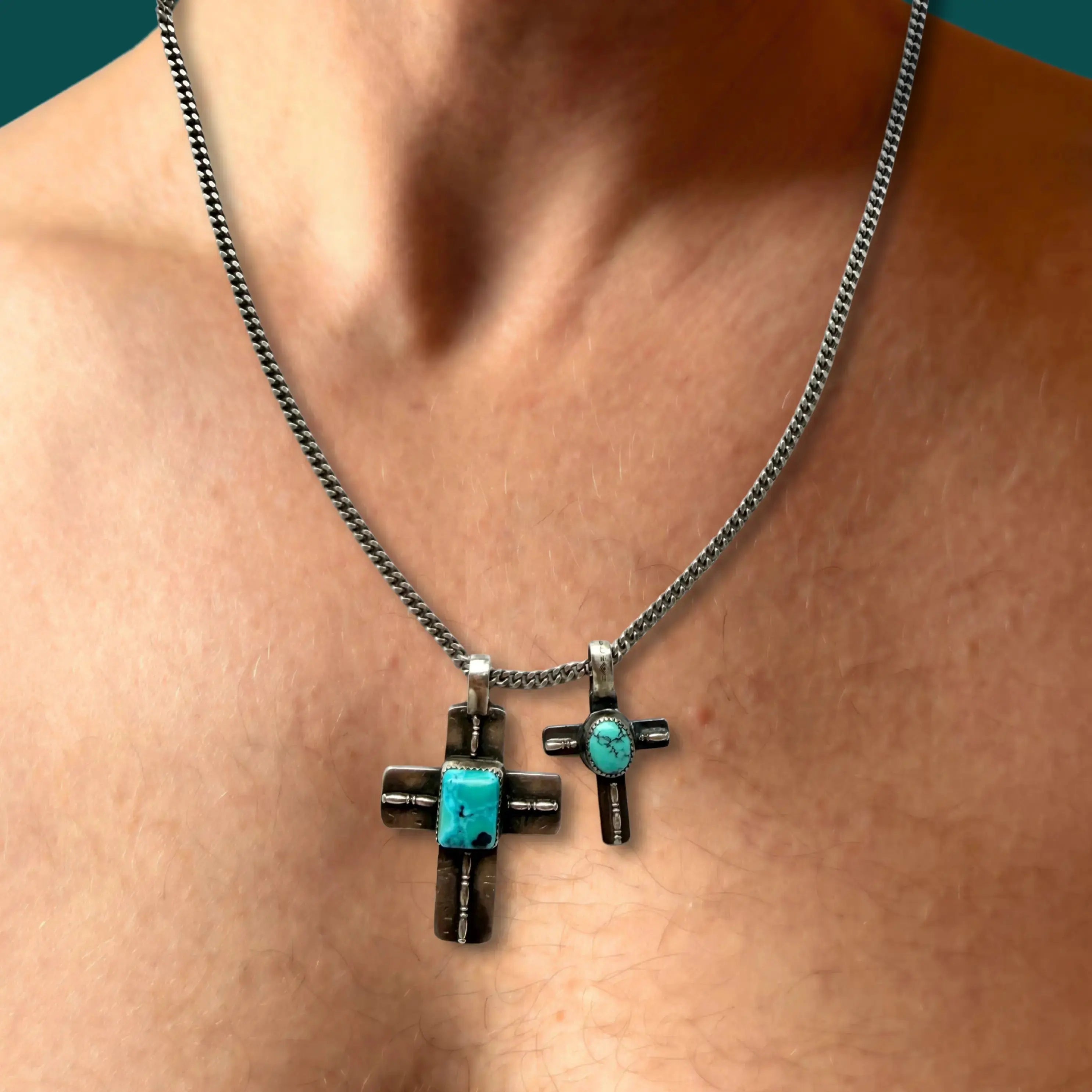 Pendentif croix en argent et turquoise DIVINE - Tribu Turquoise