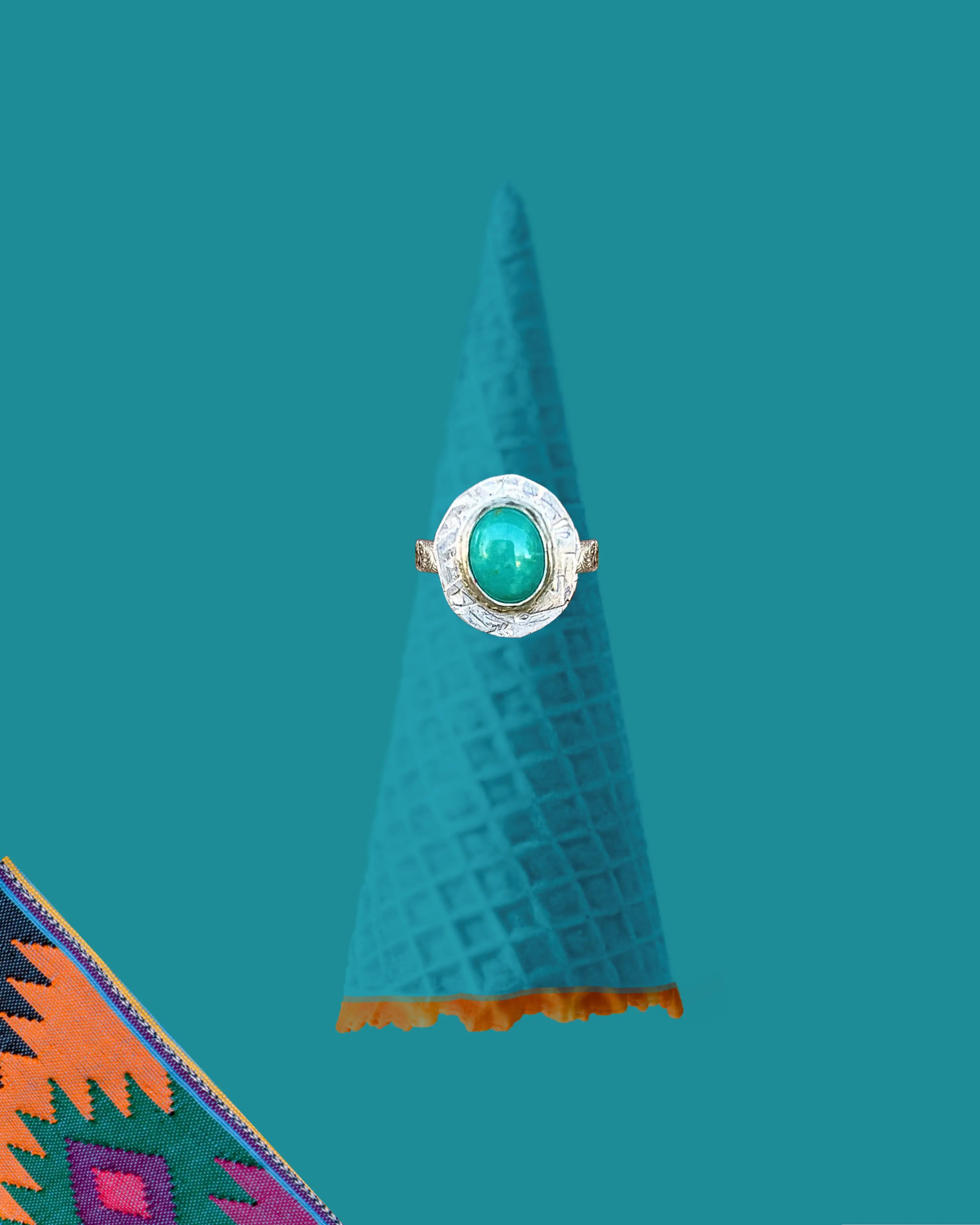 Bague OVALE en argent et turquoise d’Arizona tribu turquoise